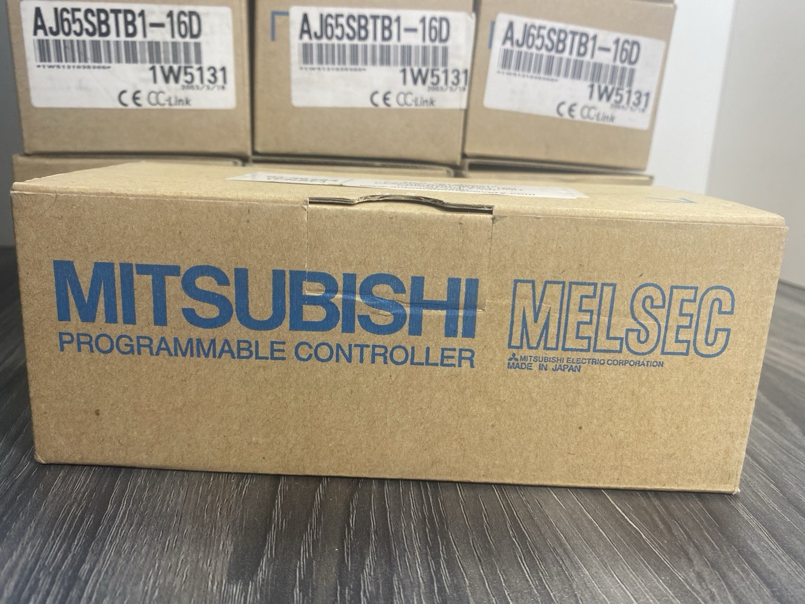 NOS Sealed Mitsubishi Melsec AJ65SBTB1-16D CC-Link Remote Compact 16Pt Input .9W