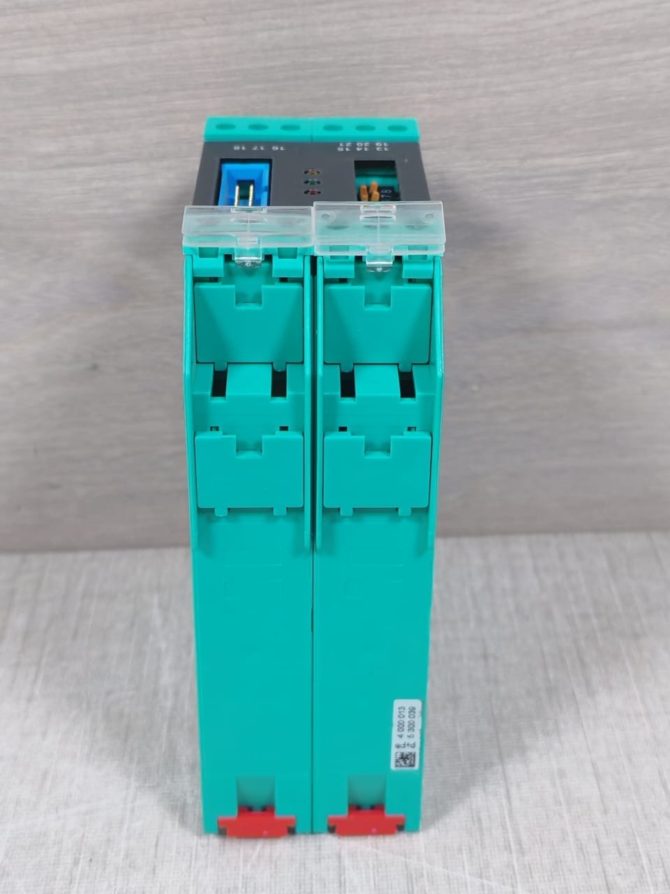 Pepperl + Fuchs KFD2-HMM-16 HART MUX Primary Module 231289-New Without Box