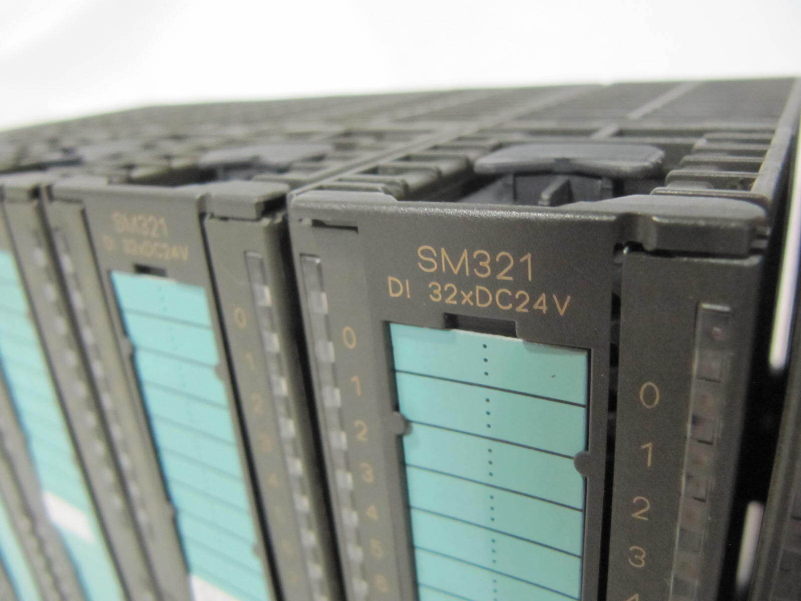 Siemens Simatic S7 PLC Input Module SM321 DI32xDC24V 6ES7 321-1BL00-0AA0
