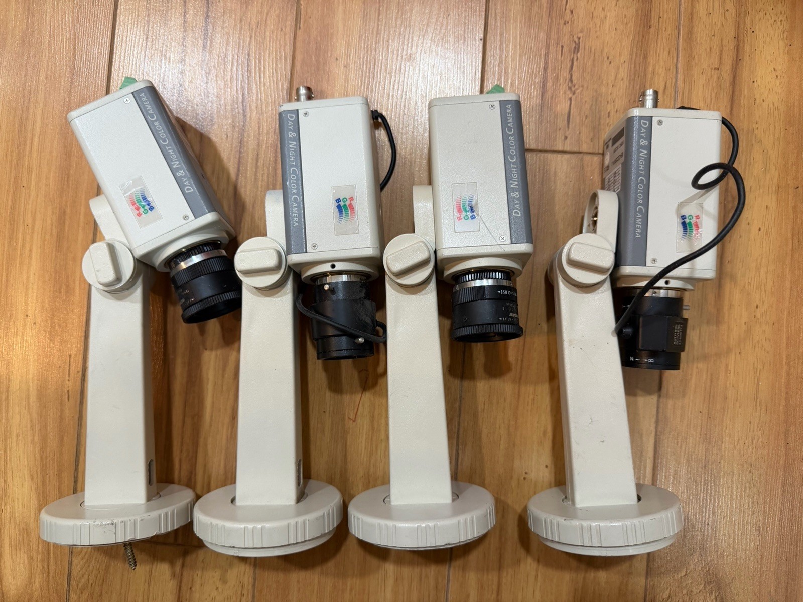 4 Units. RGB Day and night color camera 15-CC25NV-1 And Stand And Lens