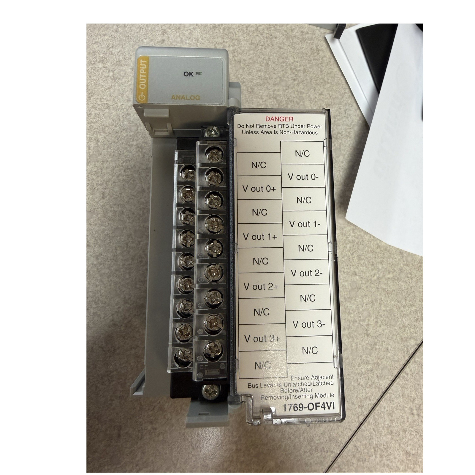 Allen-Bradley CompactLogix 1769-OF4VI PLC Output Module Analog