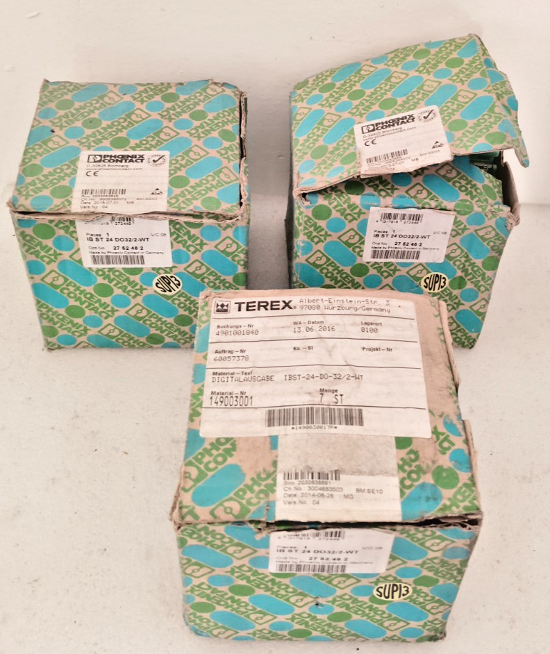 PHOENIX CONTACT 2752482 DIGITAL OUTPUT INTERBUS IBST24 DO32/2-WT 24 VDC NEW