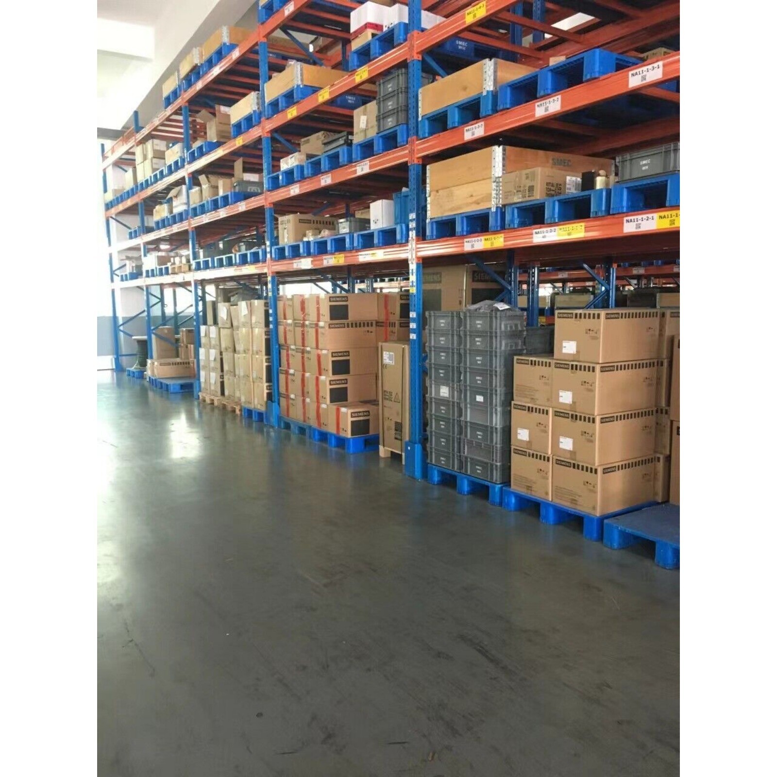 New Siemens 6ES7 221-1BH32-0XB0 6ES7221-1BH32-0XB0 Digital SM 1221 US FREE TAX