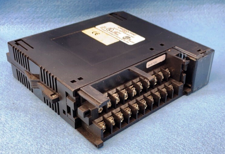GE FANUC IC693MDL646C INPUT MODULE 24 VDC 16PT POS/NEG FAST