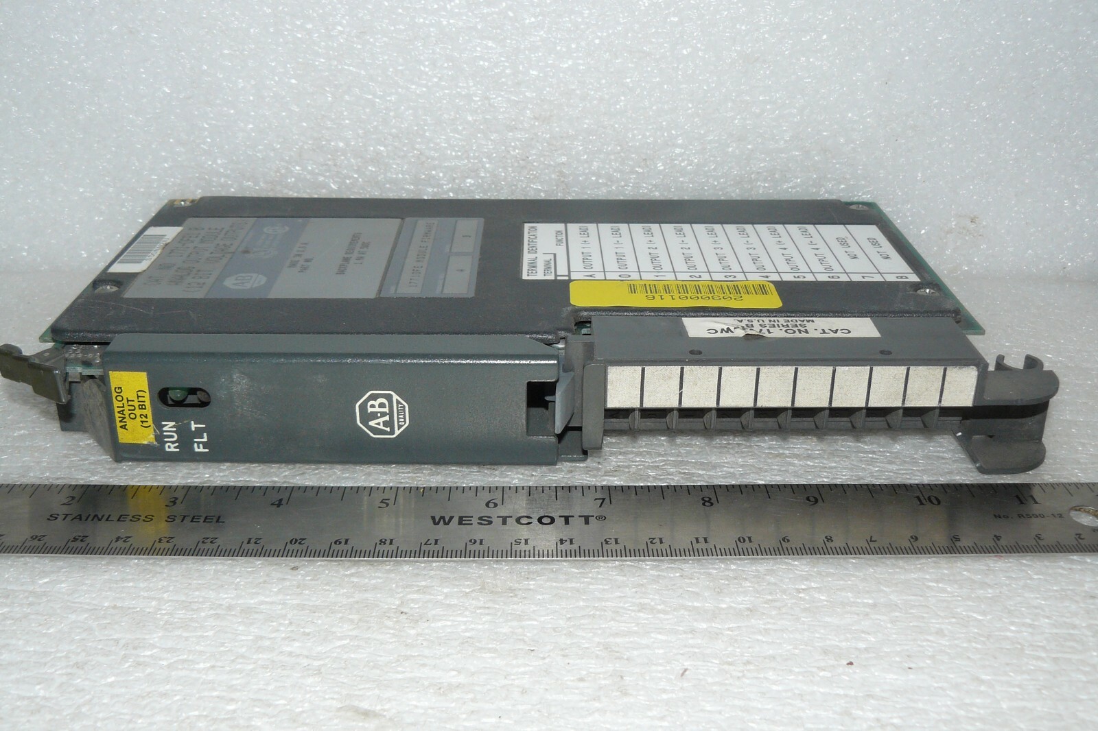 ALLEN BRADLEY 1771-OFE1 SERIES B FIRMWARE REV A OUTPUT MODULE ANALOG 12 BIT