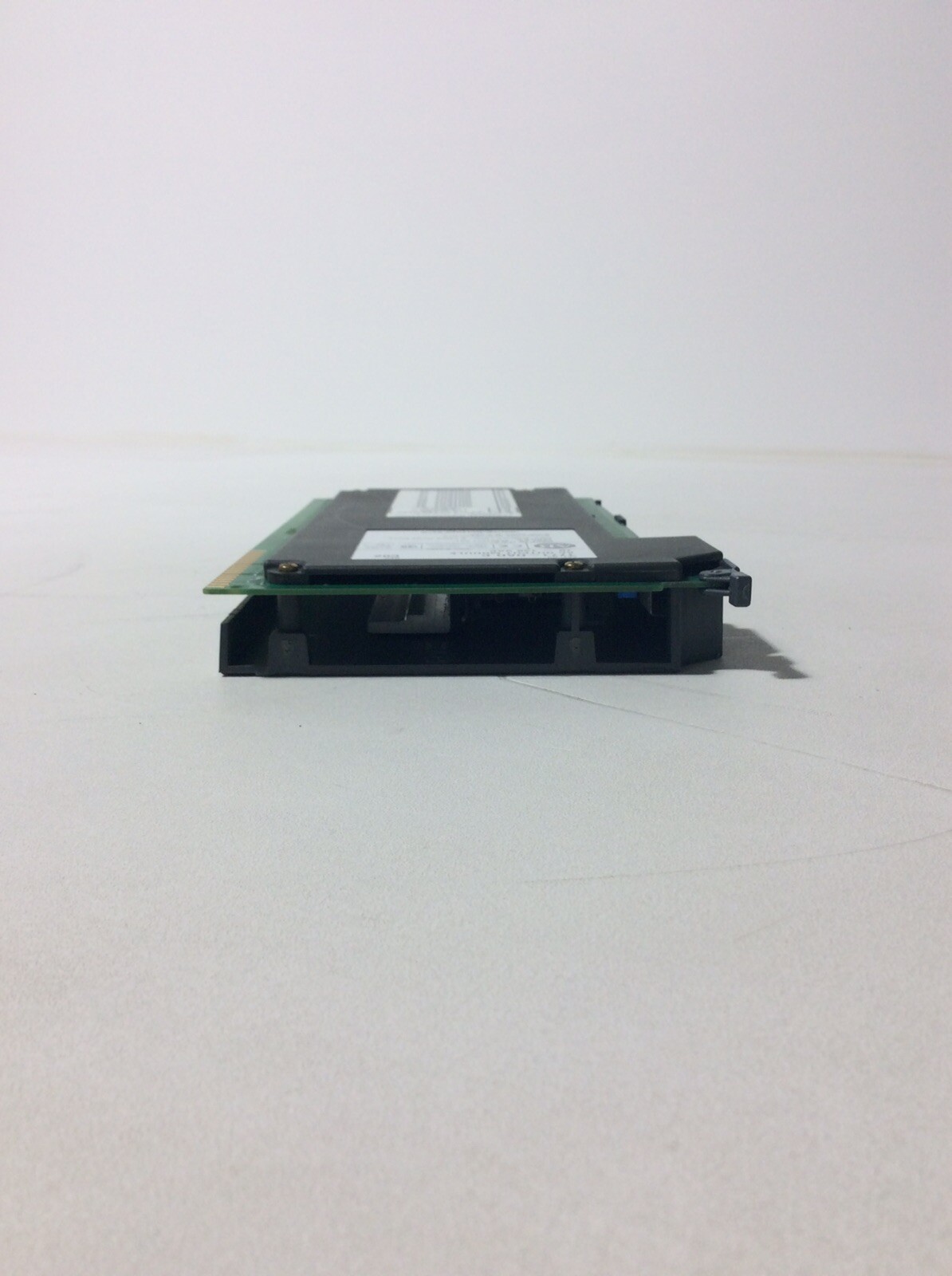 Allen Bradley 17710AD Output Module PLC-5 Series 16 Point 120 VAC 0.7 AMP