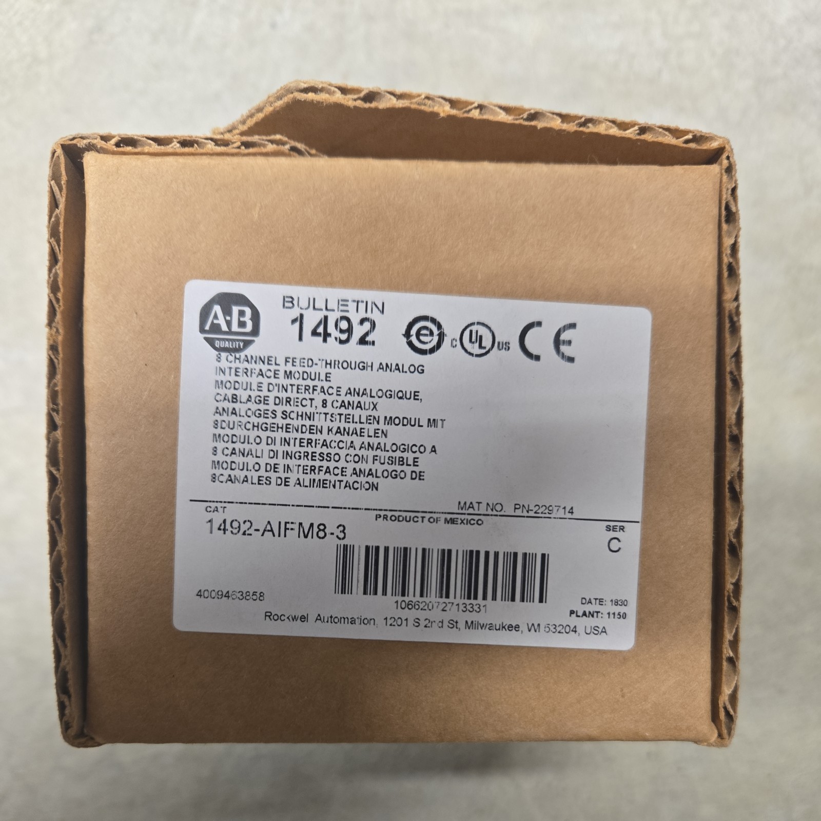 Allen-Bradley 1492-AIFM8-3 Analog Interface Module Series C