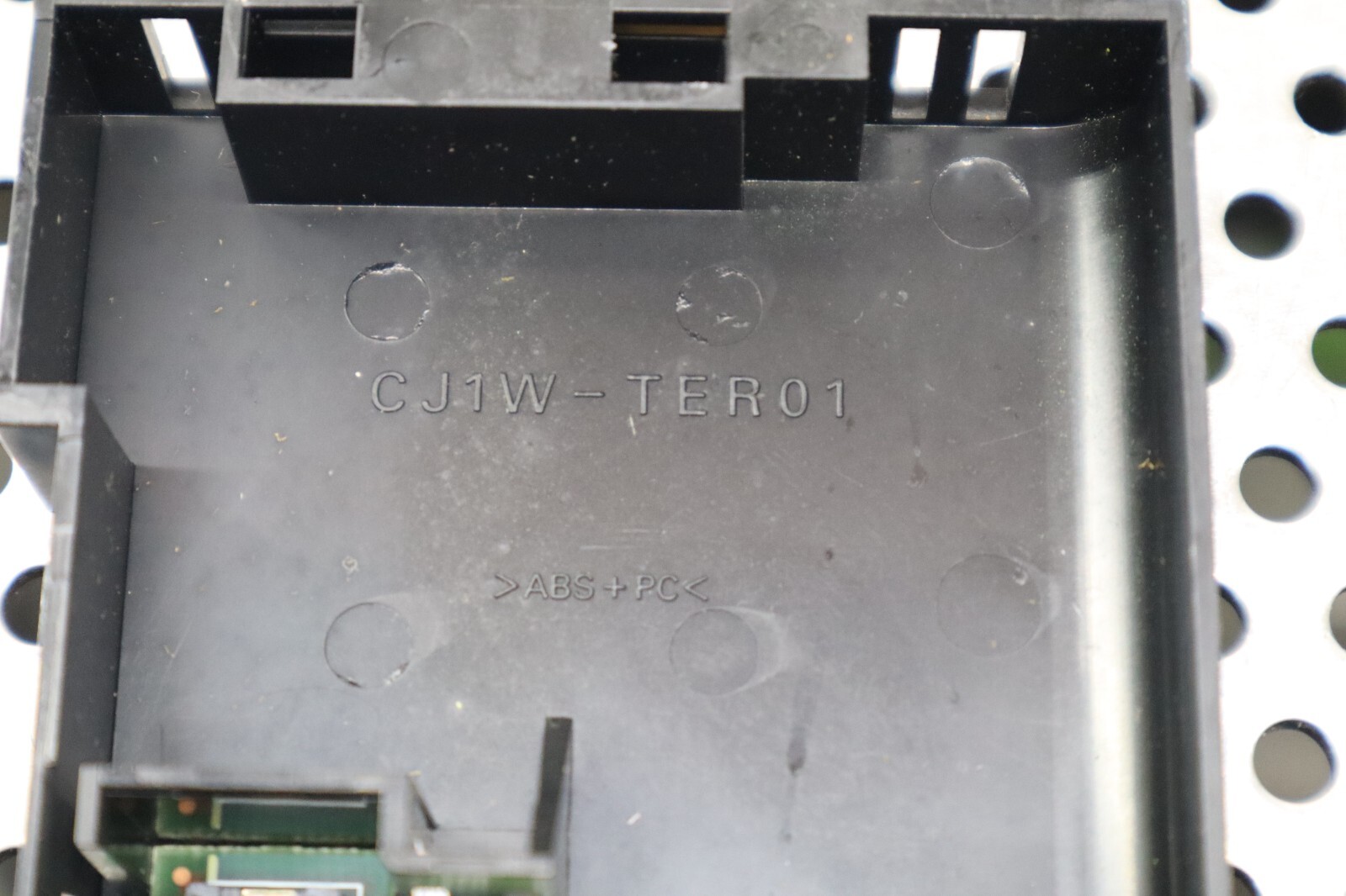 Omron CJ1W-ID231 Input Module DC24V With CJ1W-TER01 End Plate Used With Warranty