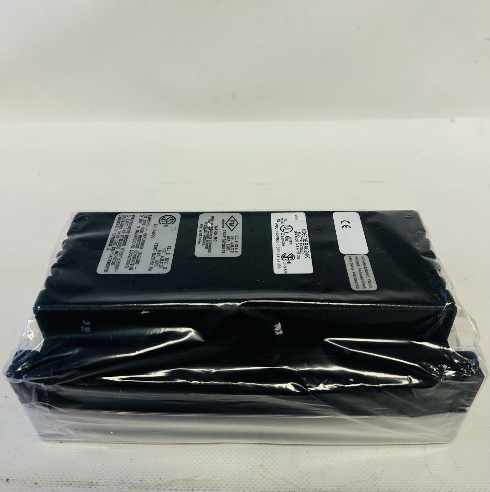 GE Fanuc IC660BBA024 Genius I/O Block, Current Source Analog In/Out, 24/48VDC