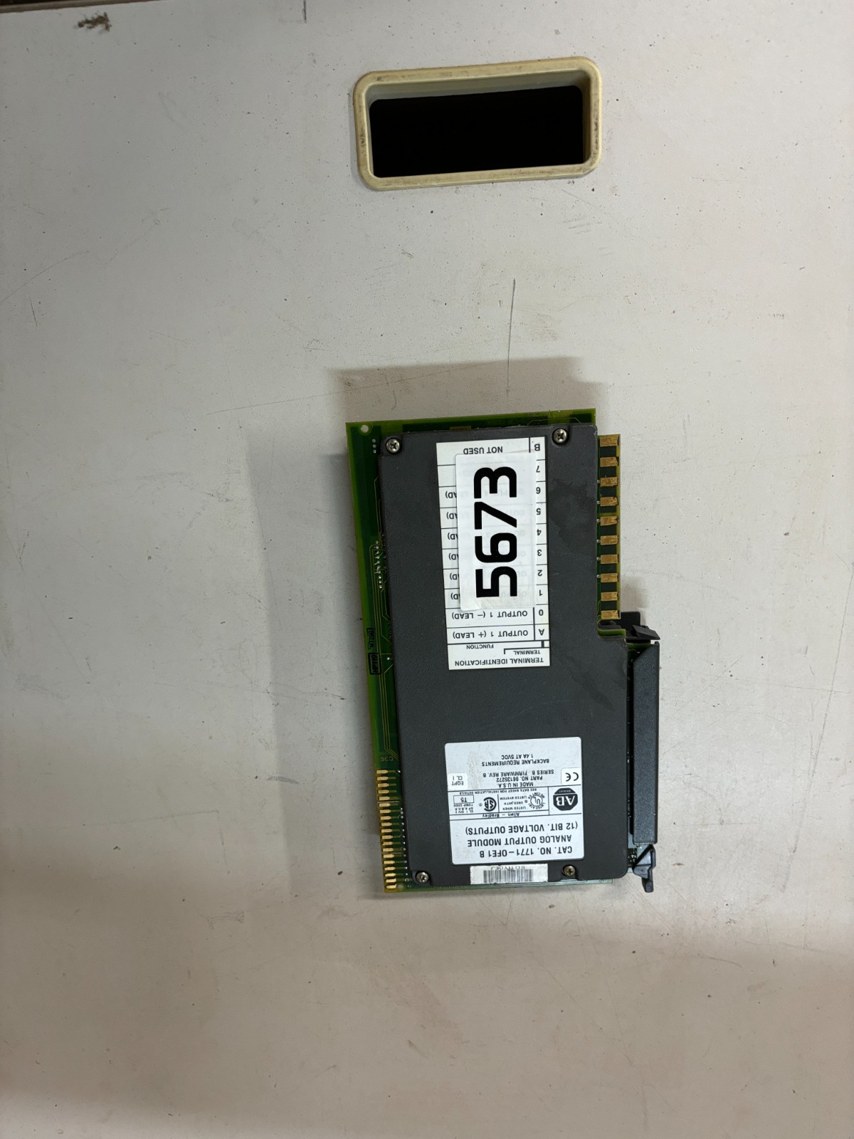 1771-OFE1 /B Allen Bradley PLC 5 Analog Output Module Voltage 1771-0FE1 B