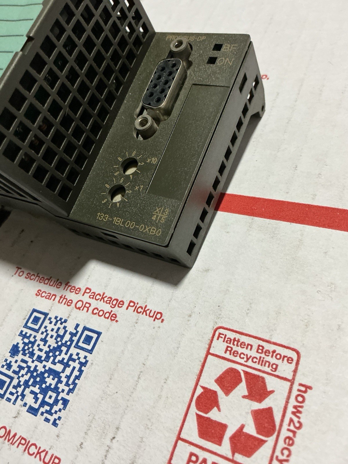 Siemens 133-1BL00-0XB0 Digital PLC Input/Output Module PROFIBUS-DP S7-300