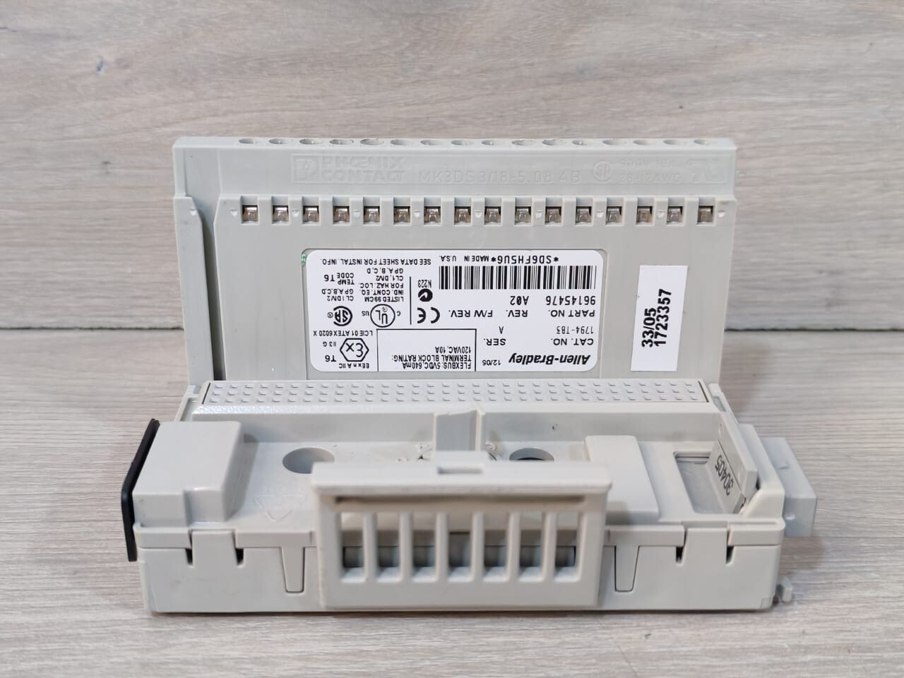 ALLEN-BRADLEY 1794-OB16P FLEX I/O DISCRETE OUTPUT MODULE LOT 3 PCS