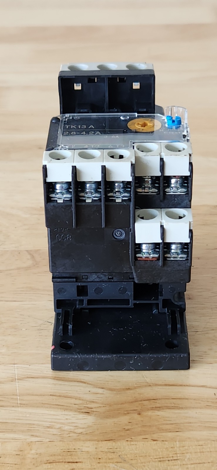 FUJI ELECTRIC TK13A 2.8-4.2A THERMAL OVERLOAD RELAY