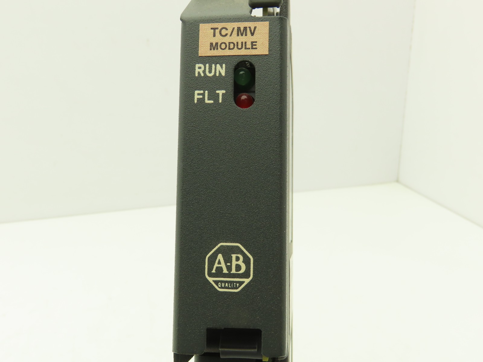 Allen Bradley 1771IXE B Thermocouple Millivolt Input Module Firmware Rev B Ser B
