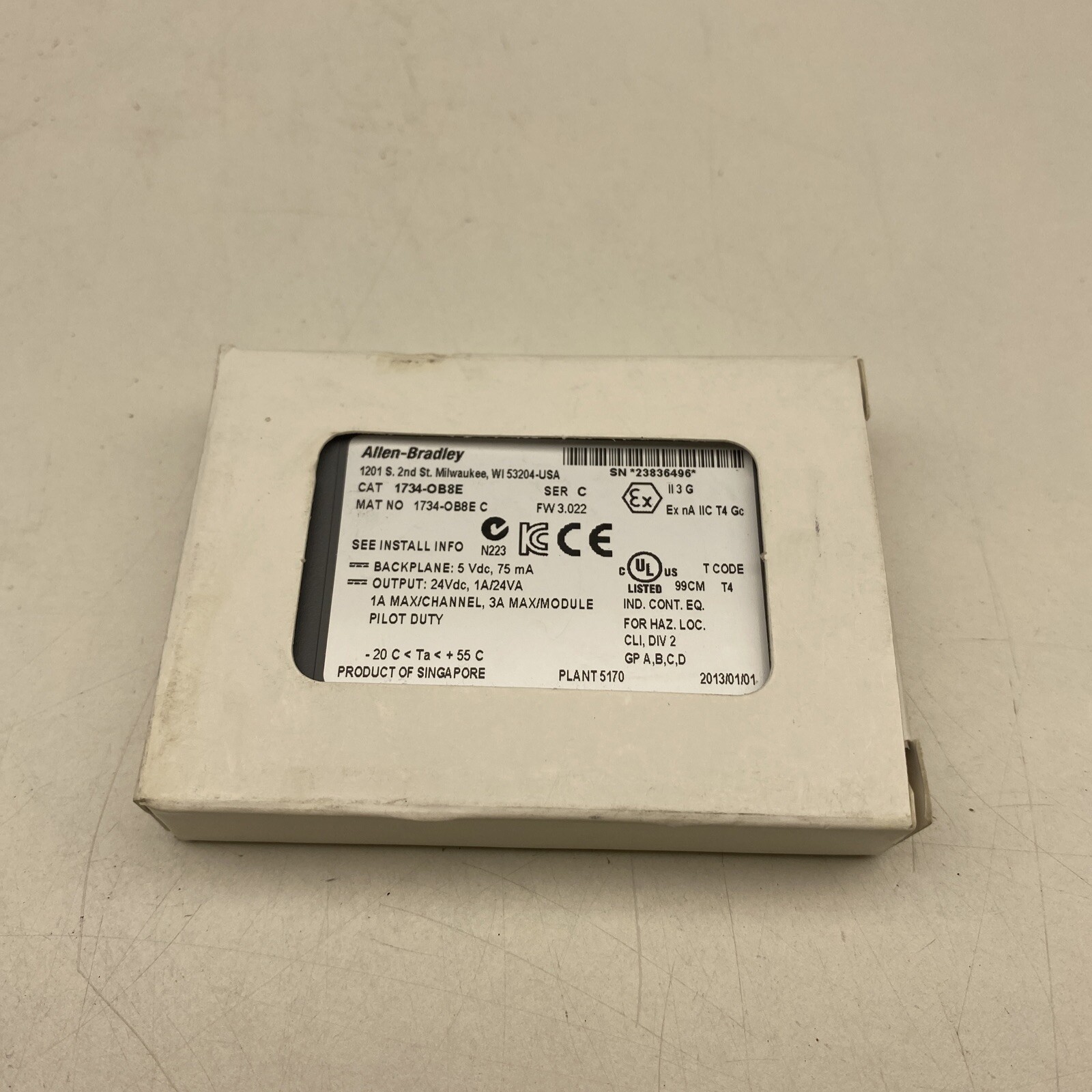 Allen-Bradley 1734-OB8E AB Ser C Point I/O 8-Point Output Module PLC. new