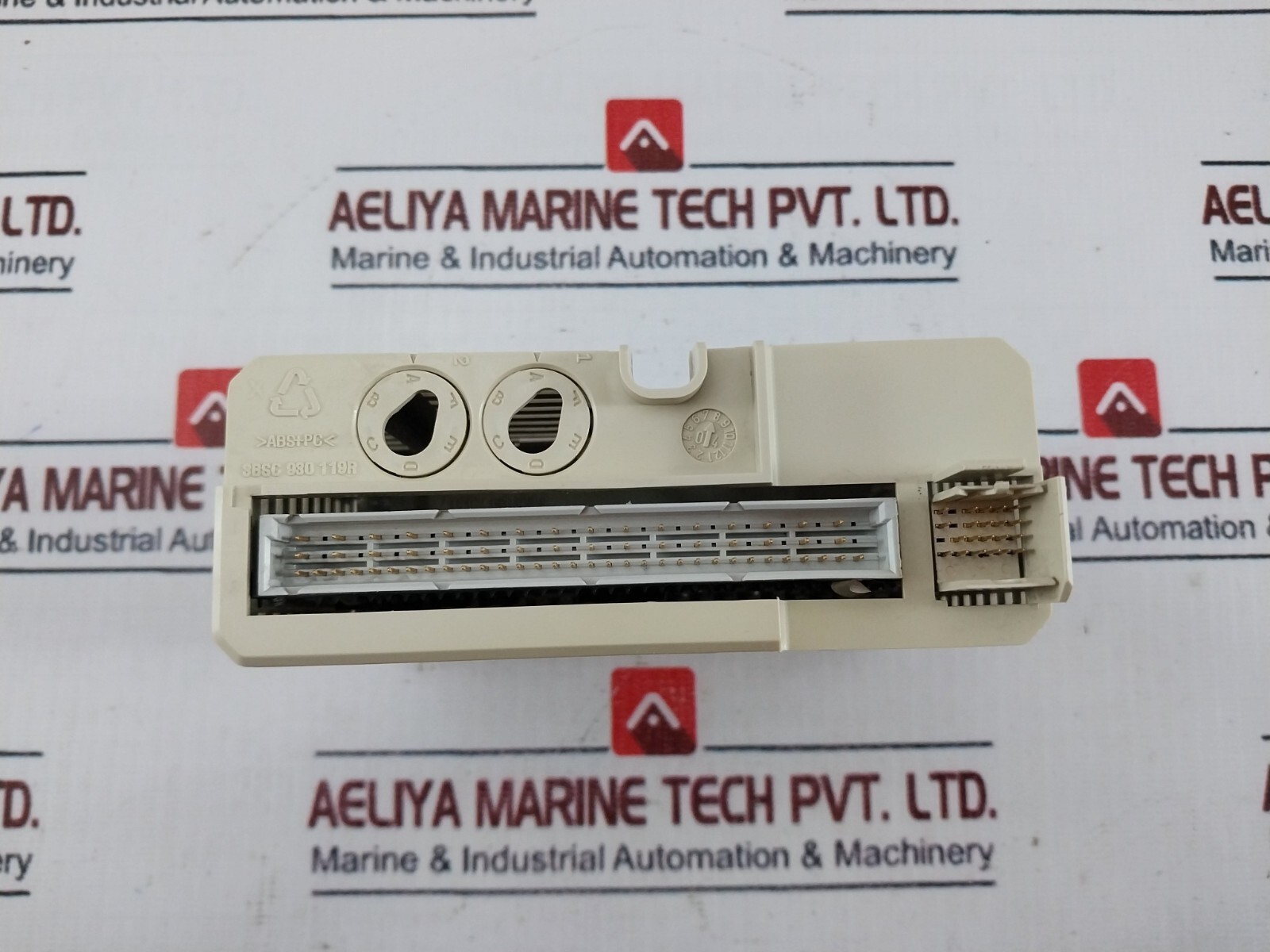 ABB DO810 3BSE008510R1 Digital Output 24V TU810V1 3BSE013230R1 Termination Unit