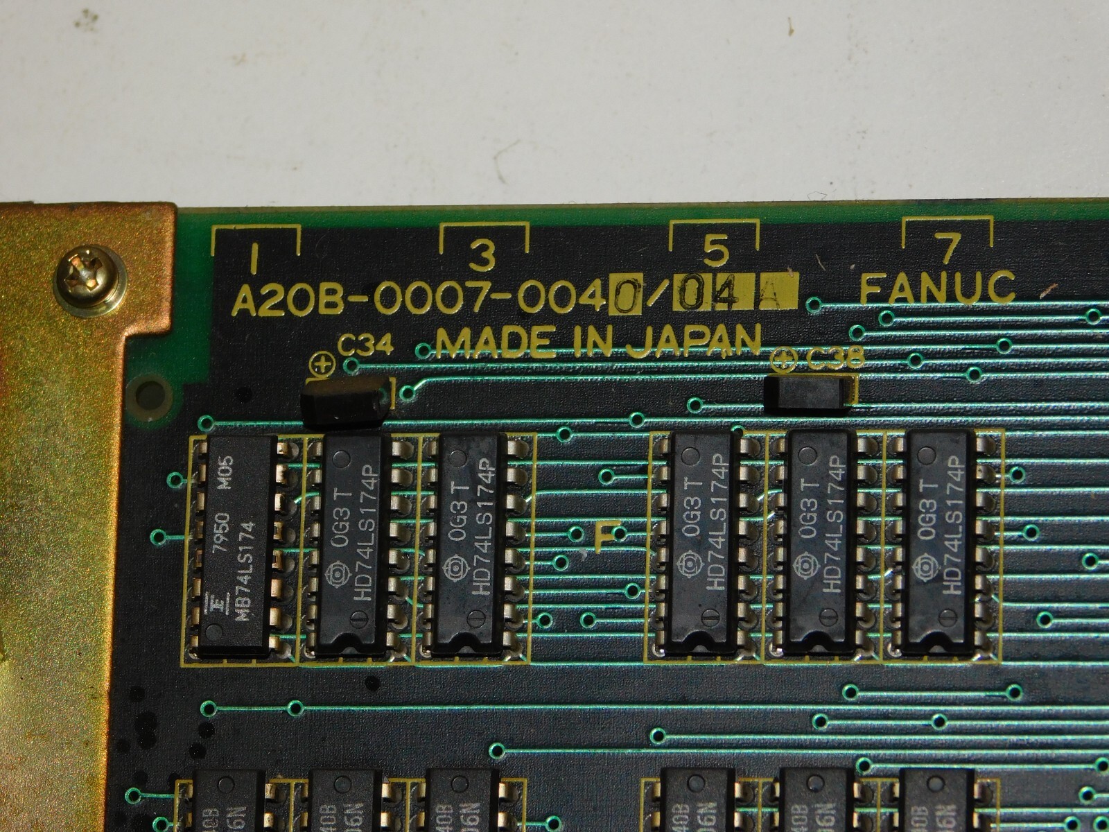 Fanuc A20B-0007-0040/04A Input Output Relay Control Circuit Board Card Module