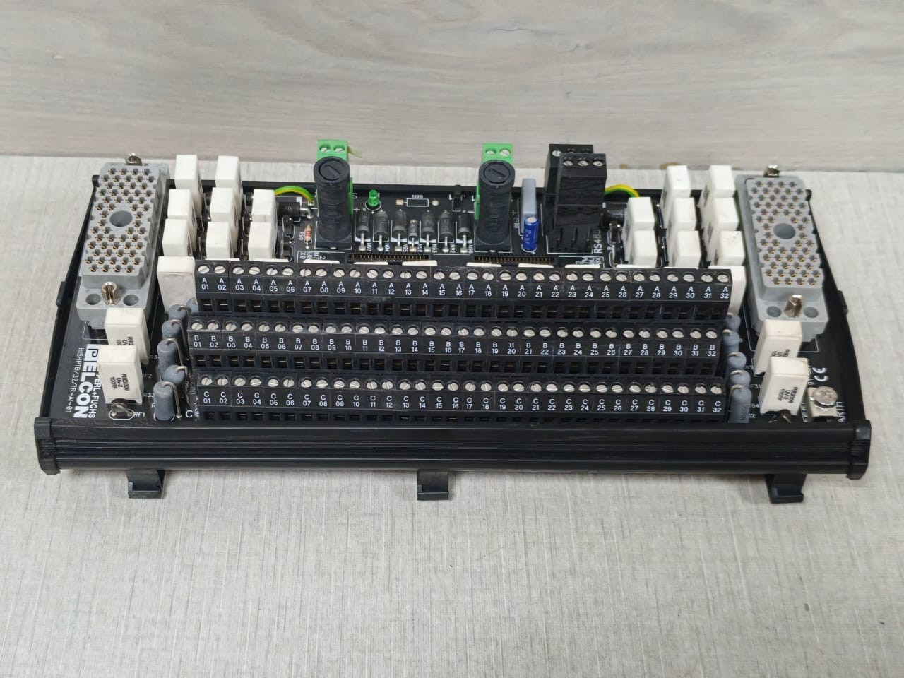 PEPPERL+FUCHS PELCON HISPTB/32/TR-AI-01 TERMINATION BOARD- NEW W/O BOX