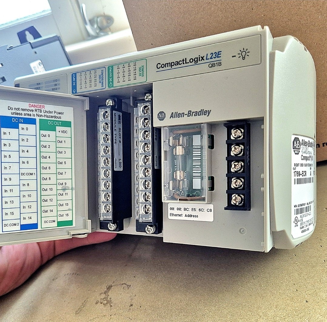Allen-Bradley 1769-L23E-QB1B CompactLogix L23E Packaged Controller