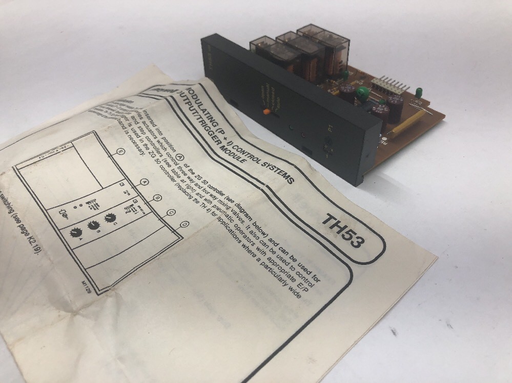 HONEYWELL TH 53 US On-Off Three Position Output Module NOS