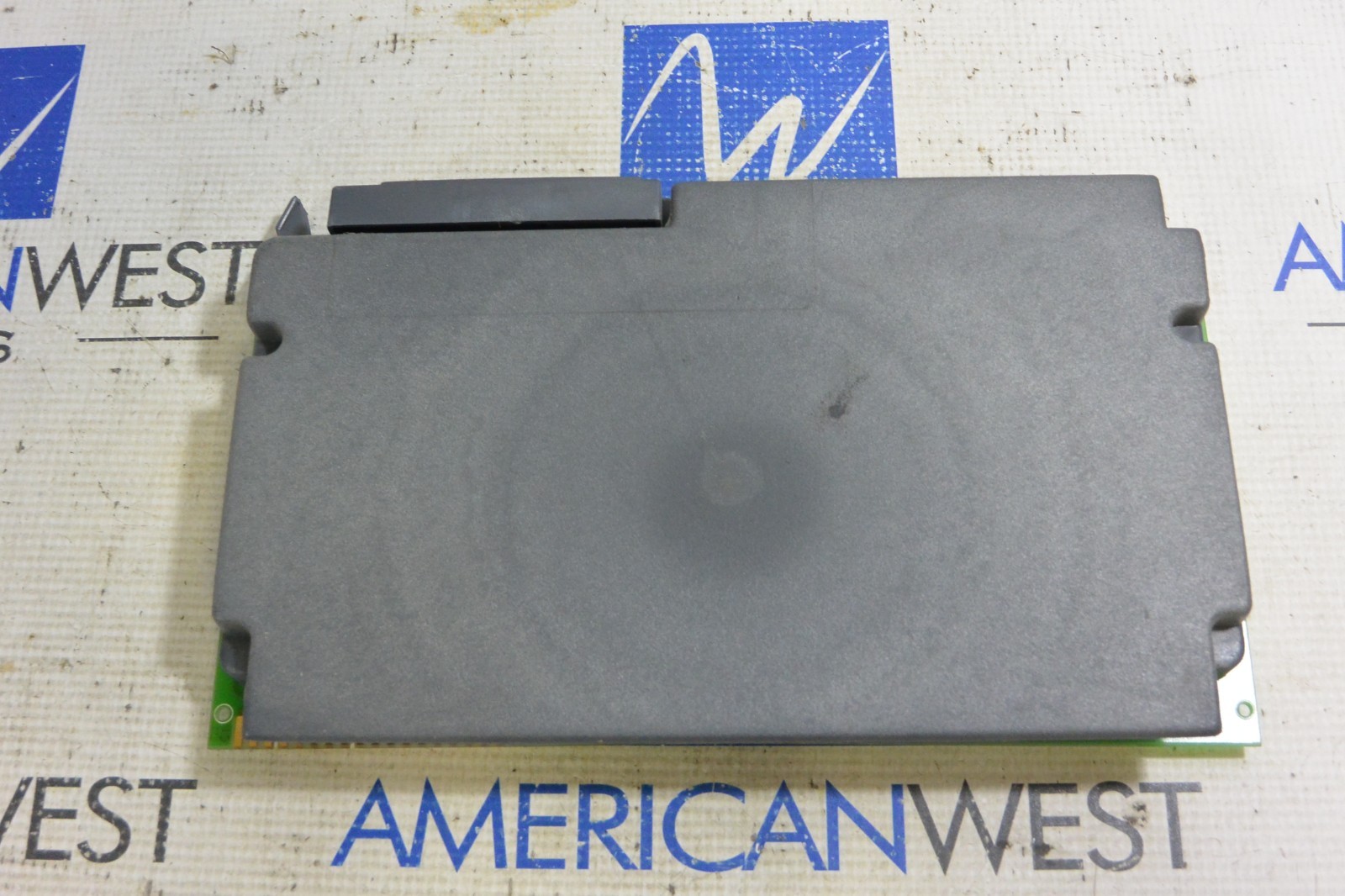 ALLEN BRADLEY 1771-OZL 0-24V CONTACT OUTPUT MODULE