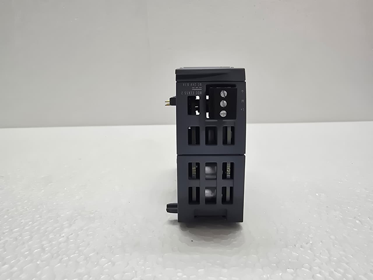 6GK7243-5DX30-0XE0 SIMATIC S7-1200 CM 1243-5 Communication Module.