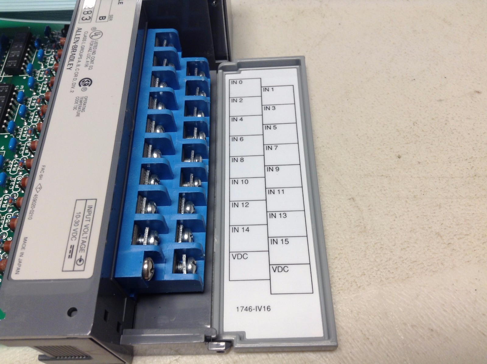 Allen Bradley 1746-IV16 Ser. B Input Module SLC 500 1746IV16 10 – 30 VDC