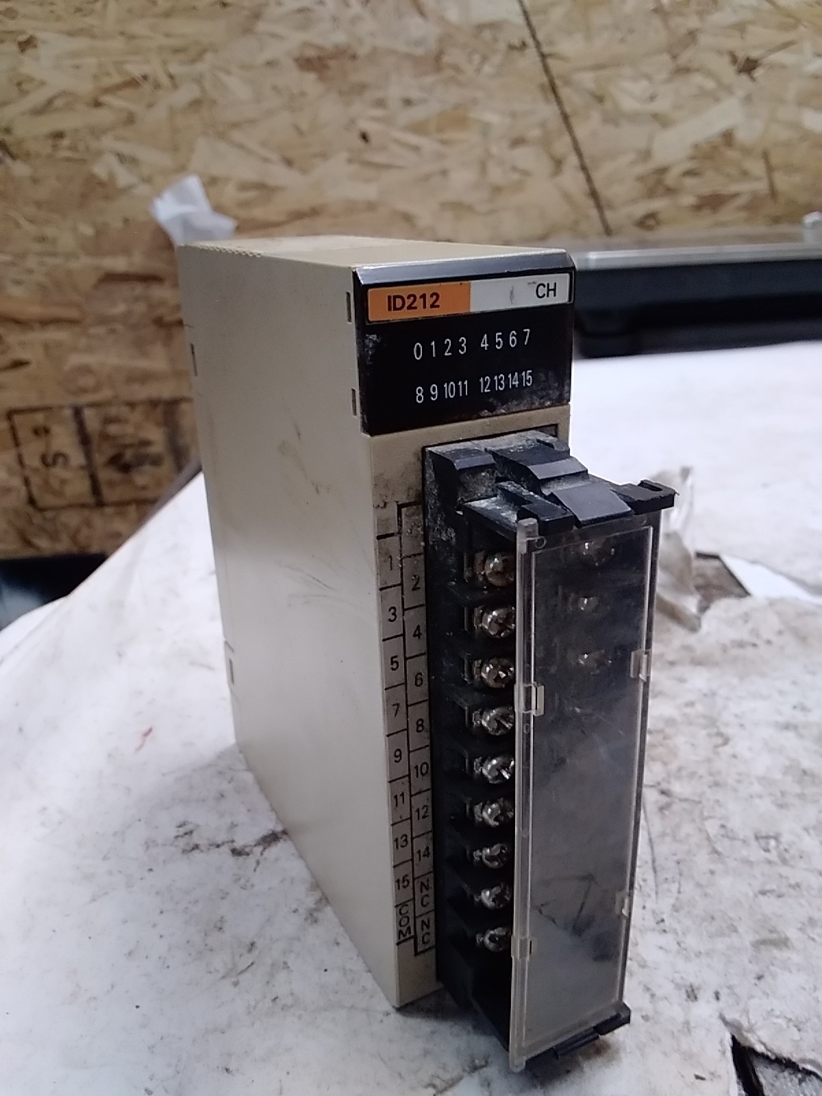 Omron C200H-ID212 Input Unit