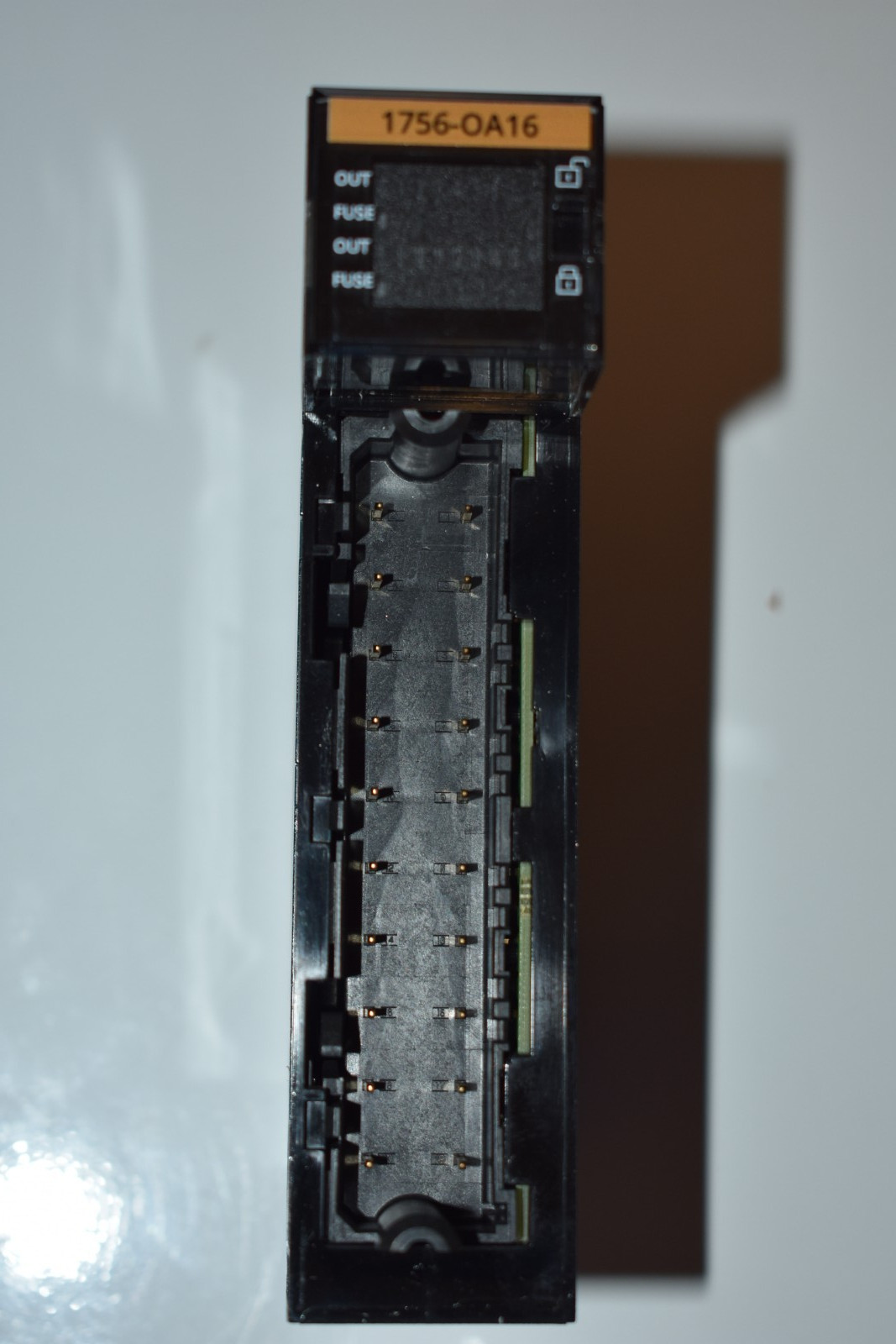 1756-OA16 ALLEN BRADLEY AC OUTPUT MODULE SERIES A 2021/22 NEW SURPLUS