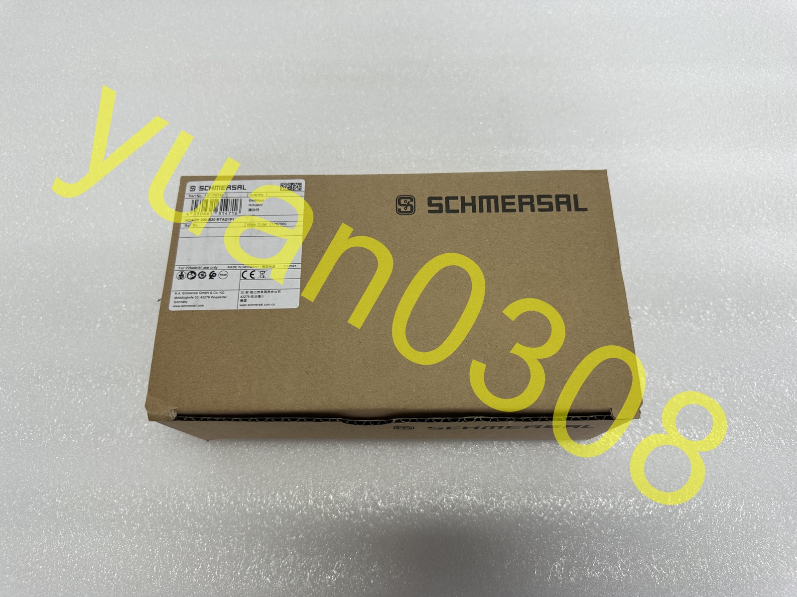 NEW SCHMERSAL AZM200-B30-RTAG1P1 101178738 safety switch DHL Fast delivery