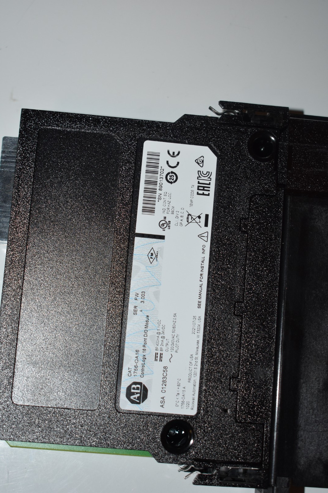 1756-OA16 ALLEN BRADLEY AC OUTPUT MODULE SERIES A 2021 NEW SURPLUS