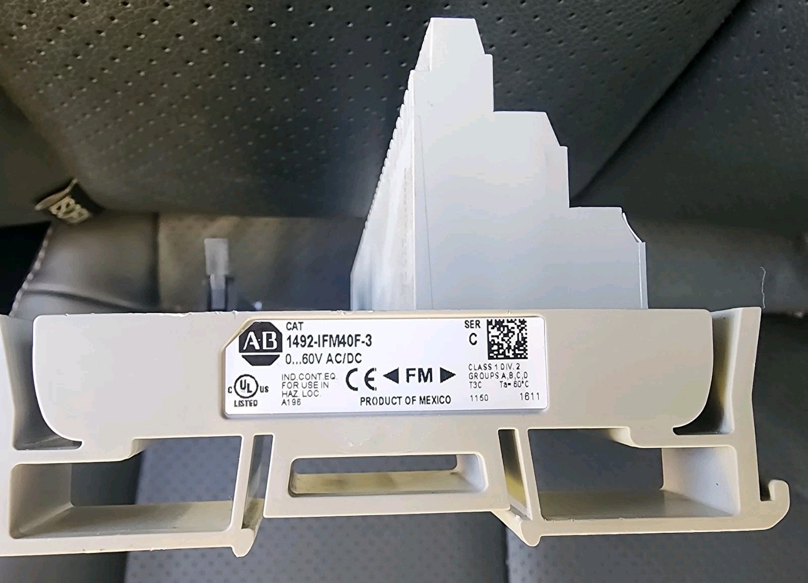 1492-IFM40F-3 | Allen Bradley | Digital Interface Module 40 Point, Used, Ser C
