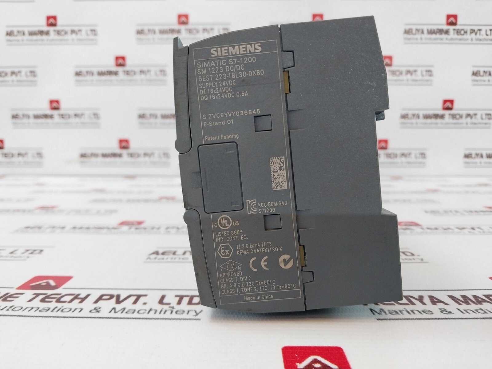 SIEMENS 6ES7 223-1BL30-0XB0 Analog Input And Output Module Supply – 24VDC