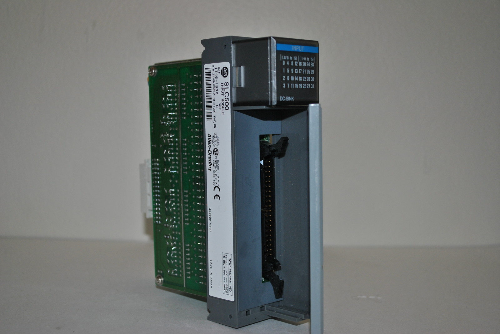 1746-IB32 ALLEN BRADLEY INPUT MODULE DC