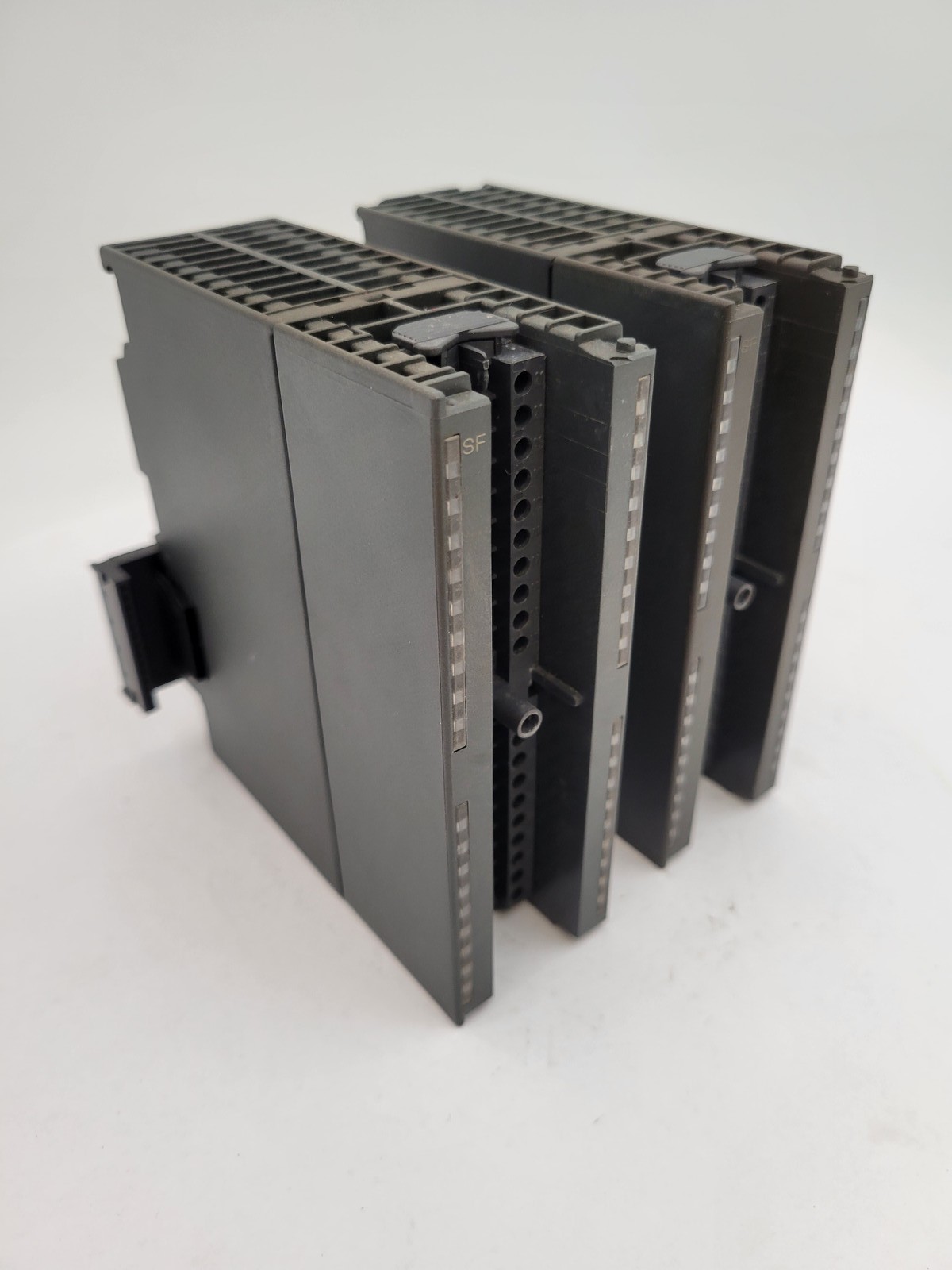 2 PC Siemens 6ES7331-7PF01-0AB0 Analog Input module 8 Analog 2-4 Wire