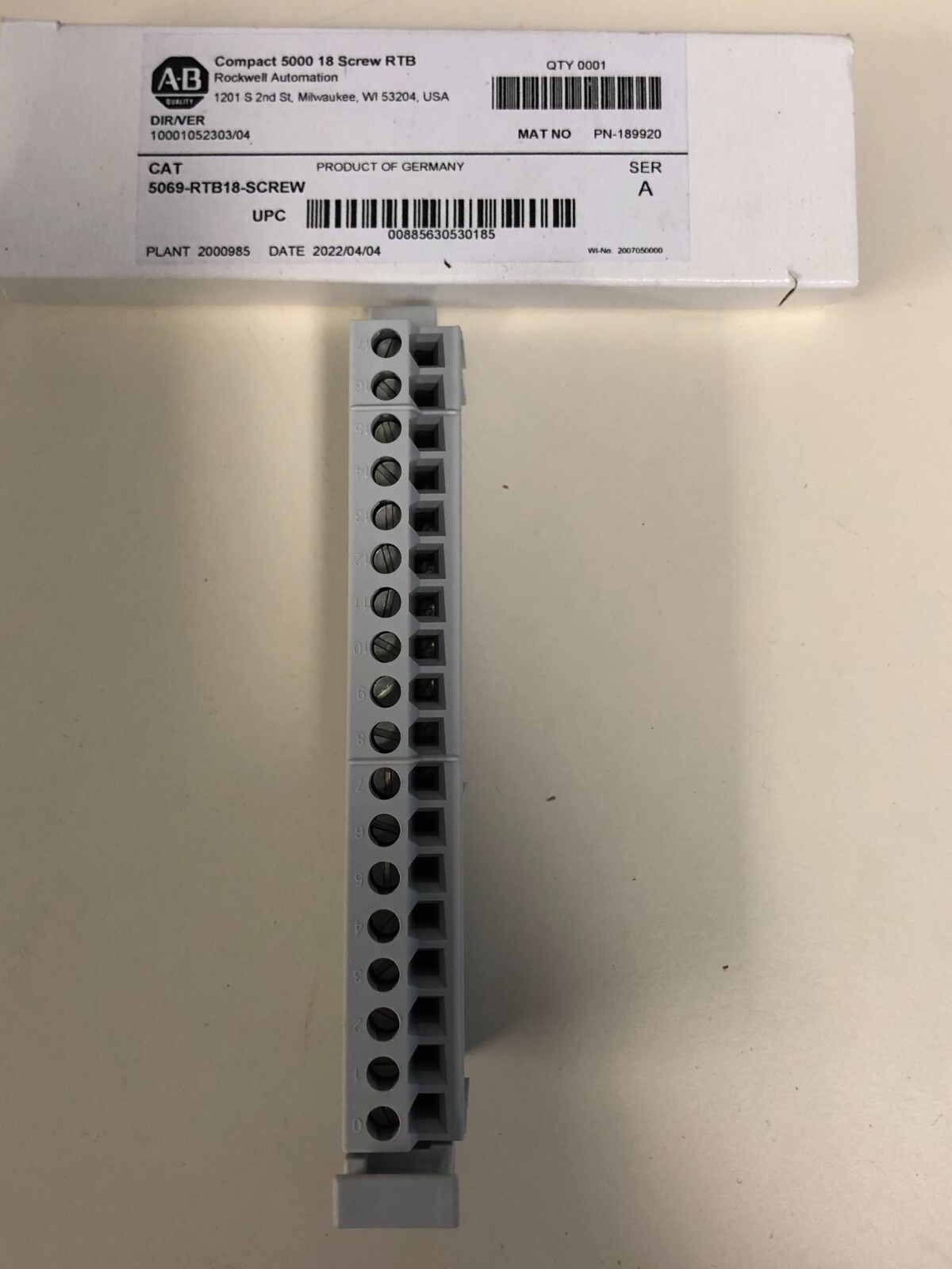 NEW Allen Bradley 5069-RTB18-SCREW compact 5000 screw connector
