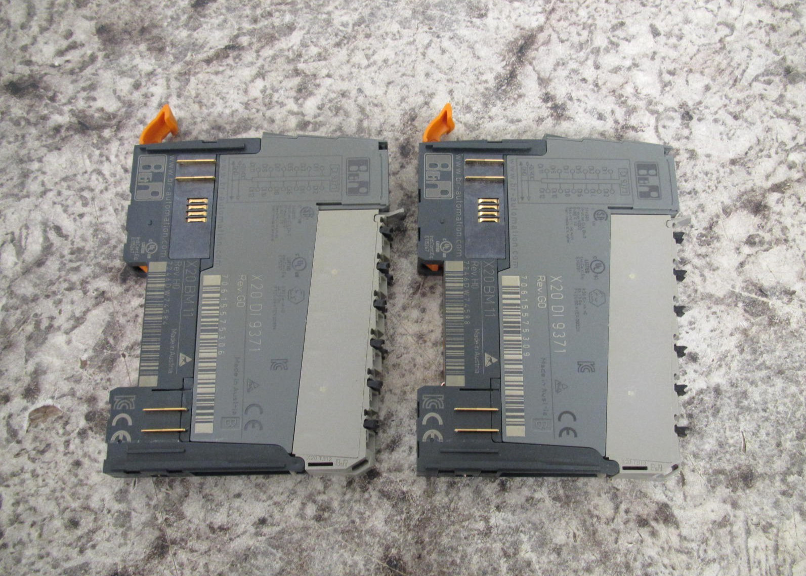 2 x B&R X20DI9371 / X20BM11 / X20TB12 PLC Digital Input Modules Free Shipping