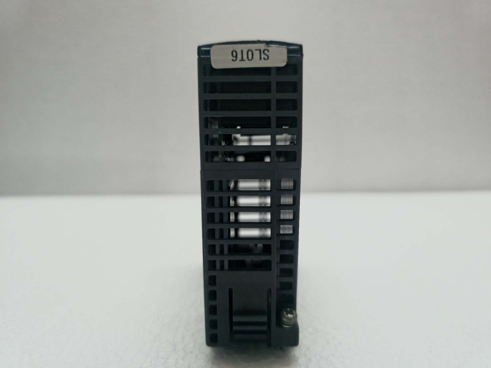 Mitsubishi QY82P 24V DC 64 Outputs – PLC Output Module