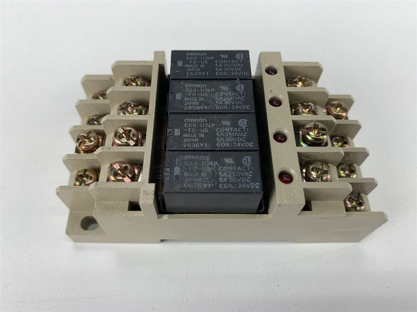 Omron P6BF-4BND 24VDC Relay Industrial Automation w/ 4x G6B-1174P Power Relays