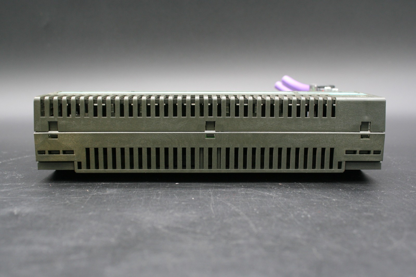 Siemens ET 200B-24DI/8D0 0.2ms I/O Module w/ 193-0CB10-0XA0 Terminal Module