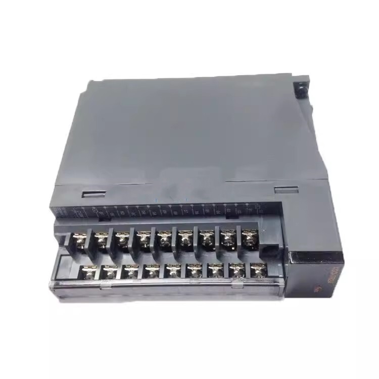 1pcs LS Electric XGR Series Output Module PLC Programmable Controller XGQ-TR2A