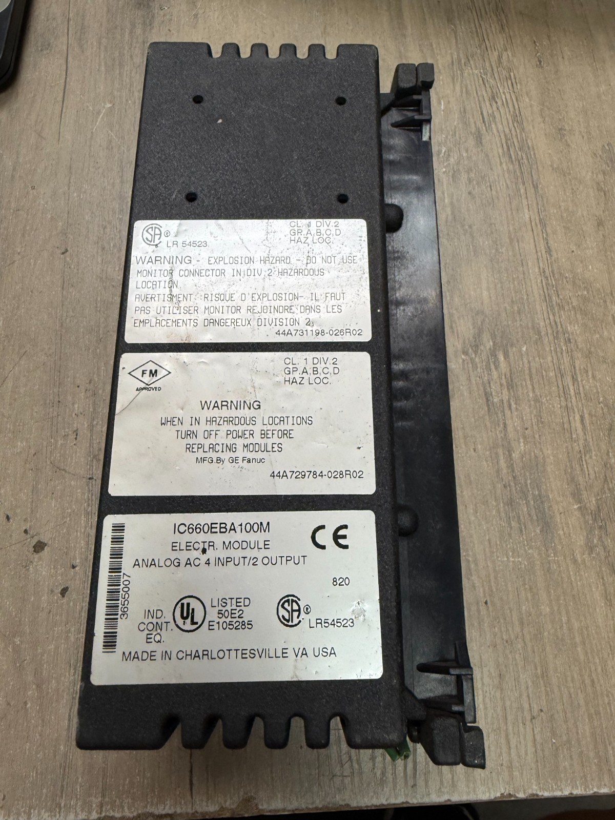 GE FANUC,IC660BBA106,GENIUS BLOCK I/O MODULE UNTESTED READ