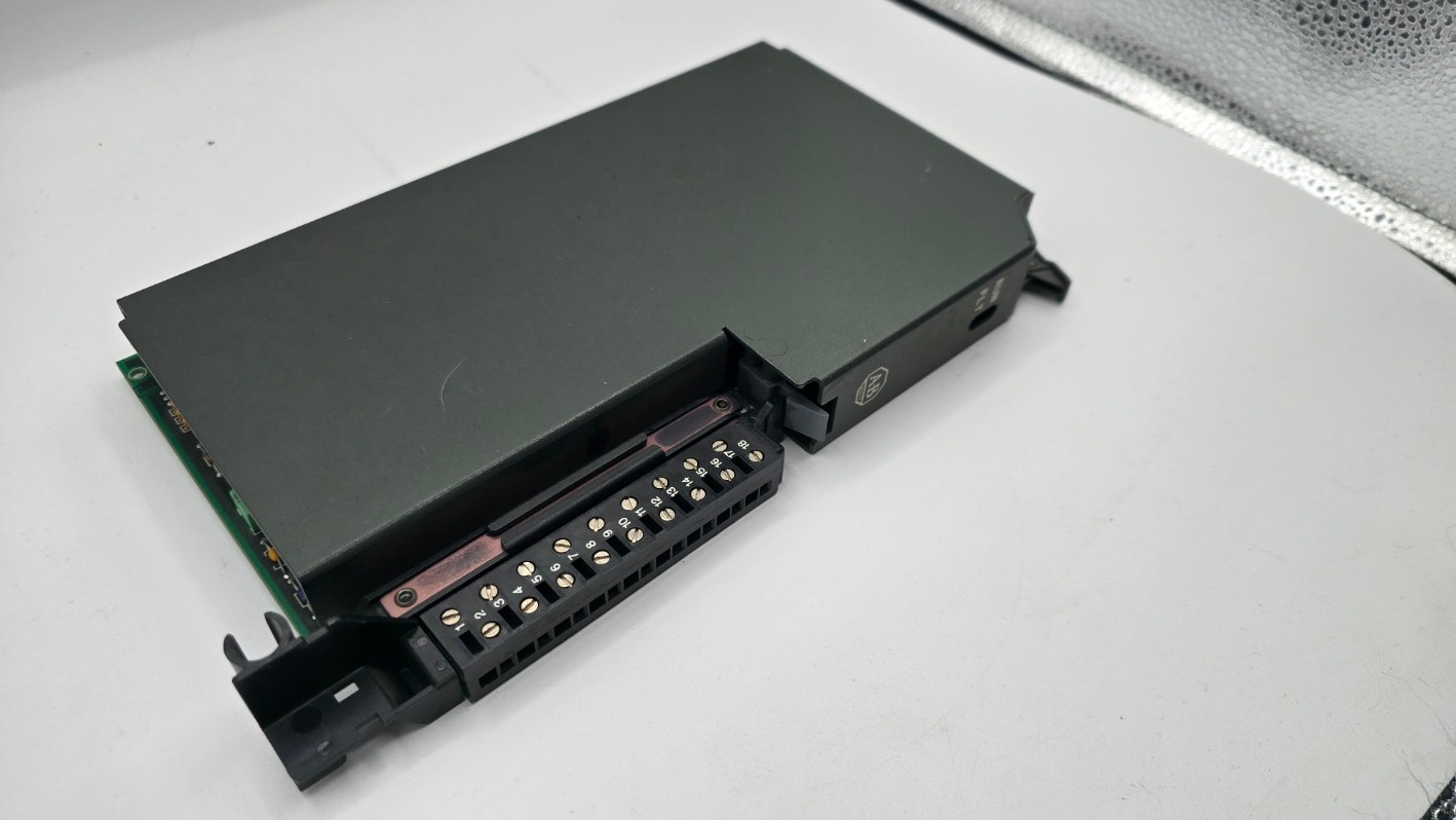 ALLEN BRADLEY 1771-IL ISOLATED ANALOG INPUT MODULE 12 BIT Rev. B SER. A 1.4A 5V