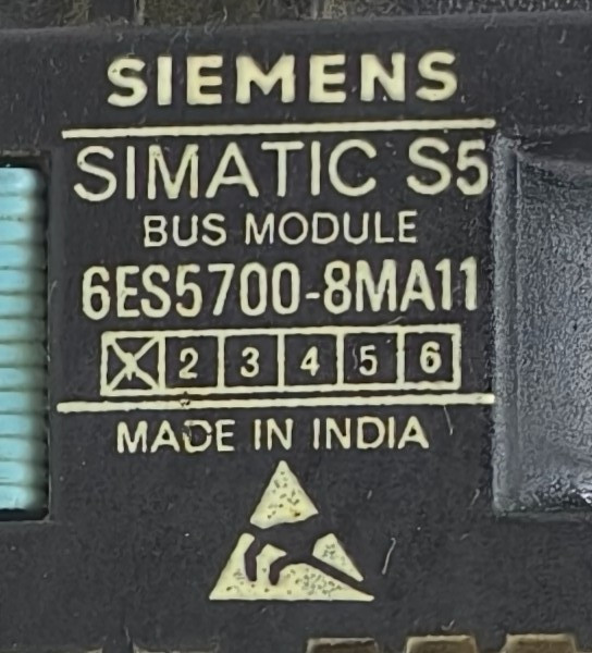Siemens 6ES5700-8MA11 PLC SIMATIC S5 Input Output Bus Module