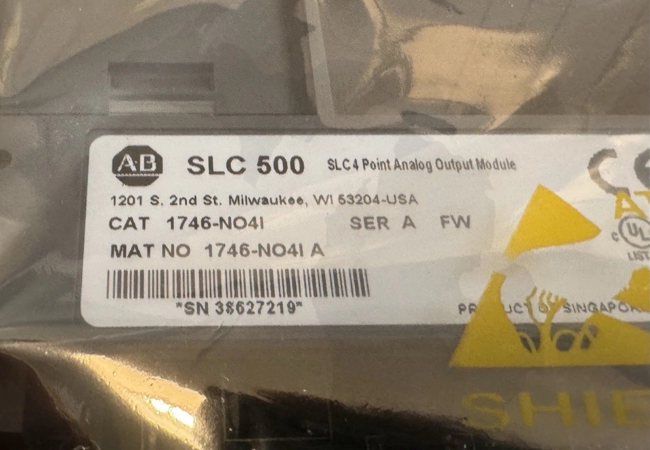 Surplus ALLEN BRADLEY 1746-NO4I /A SLC 500 4-CHNL ANALOG OUTPUT 1746NO4I