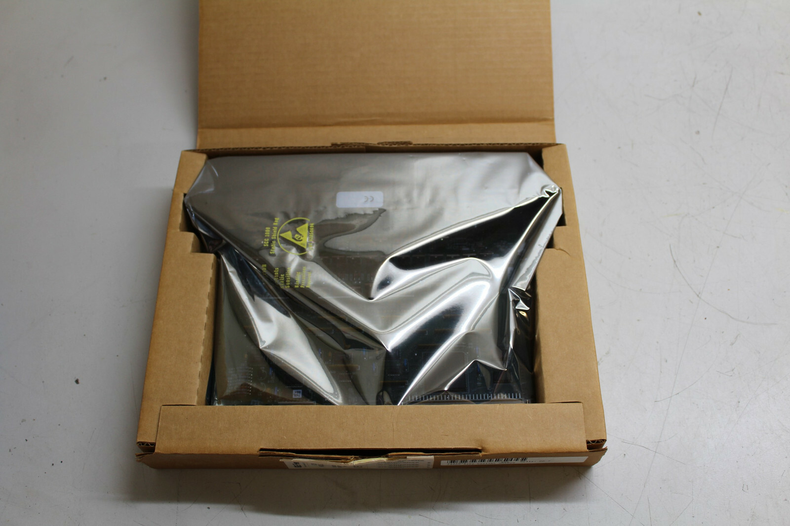 GE Fanuc IC697MDL750D Output module NEW