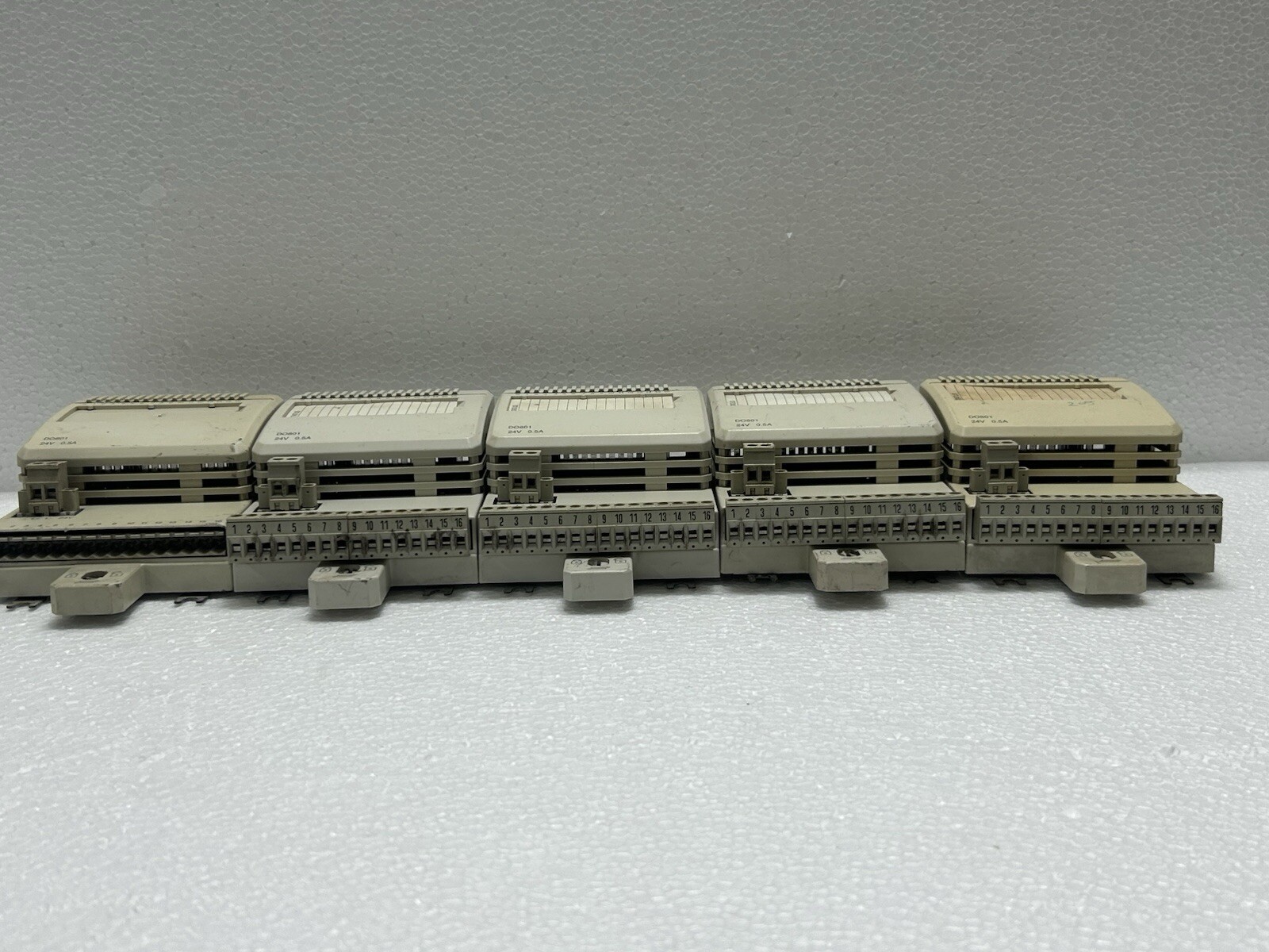 LOT OF 5PCS 3BSE020510R1 DO801 I/O OUTPUT MODULE DIGITAL 16 CHANNEL 0.5 AMP 24 V