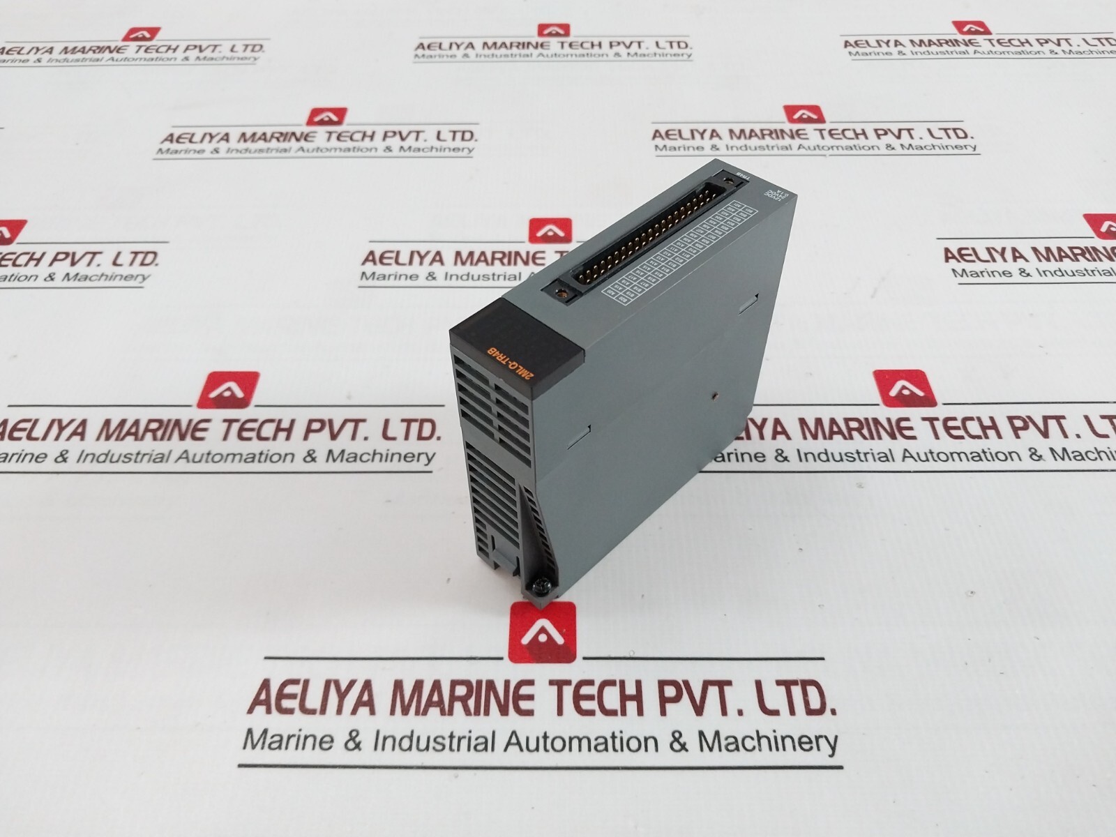 HONEYWELL 2MLQ-TR4B-CC PLC Transistor Output Module DC12/24V 0.1A 0-55C