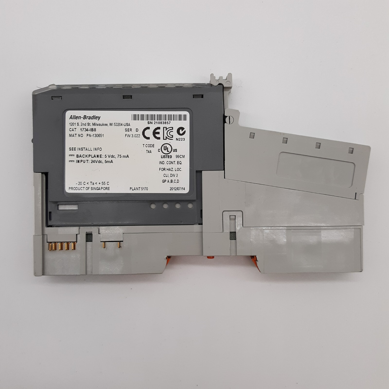 Allen-Bradley 1734-IB8 Input Module w/ 1734-MB Mounting Base