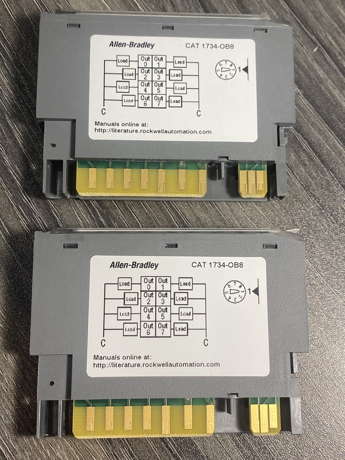 *Lot of 2* Allen Bradley 1734-OB8 /C POINT I/O 8 Point Digital Output Module USA